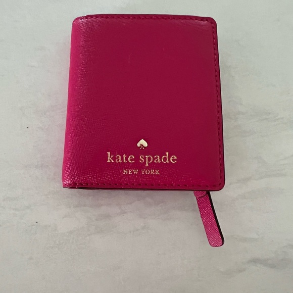 kate spade Accessories - NWT Kate Spade NY Cedar Street Small Stacy Bifold- Pink